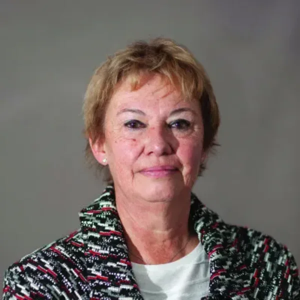 Portrait Dominique Libes, Adjointe