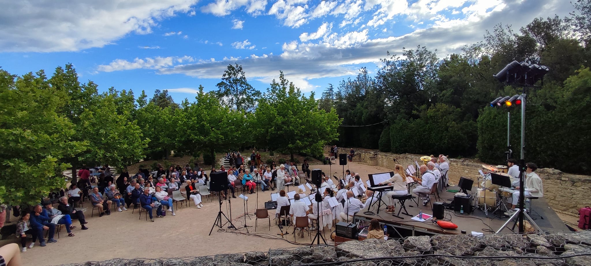Concert apéro pop rock au Jardin Romain